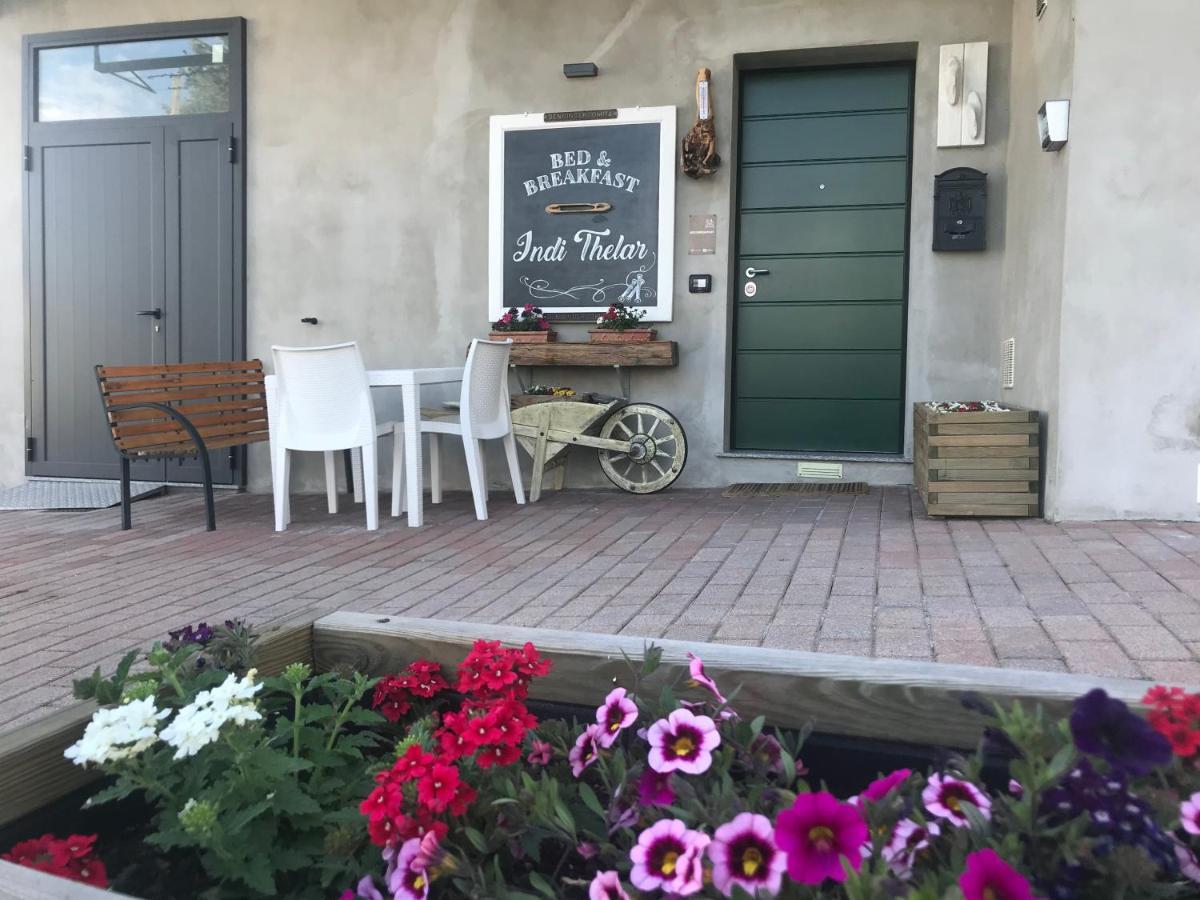 Bed & Breakfast Indi Thelar Villa Guardia Luaran gambar