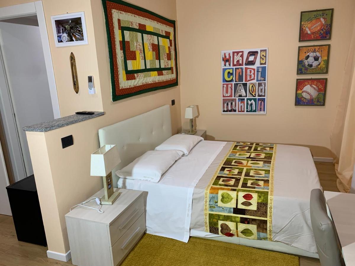 Bed & Breakfast Indi Thelar Villa Guardia Luaran gambar