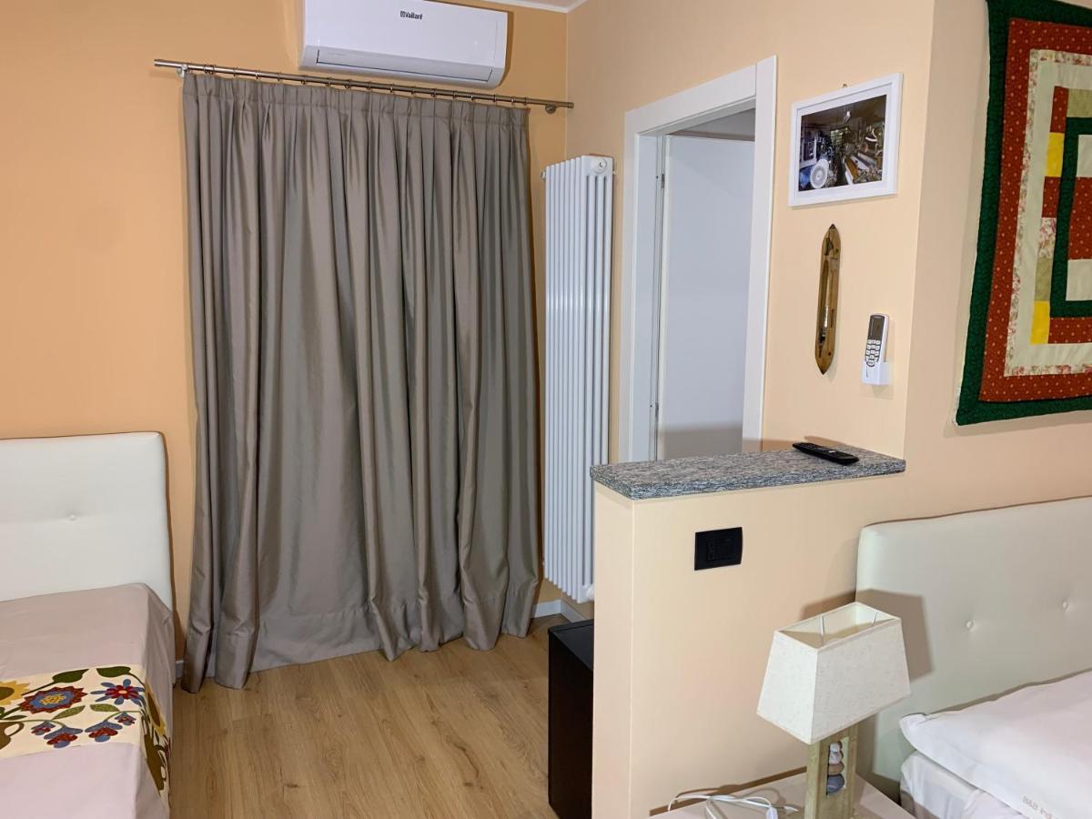 Bed & Breakfast Indi Thelar Villa Guardia Luaran gambar